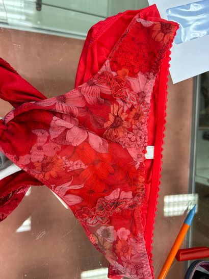 Lot de quatre culottes Taille 40
Chantelle
2...