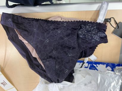 Lot de trois culottes Taille 44
TRIUMPH
PRIMA...