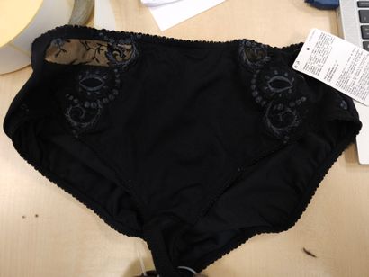 Lot de quatre culottes taille
42
TRIUMPH...