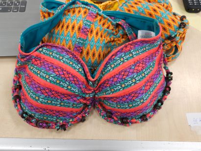 LINGA DORE BEACH
3 hauts de maillot 95 C