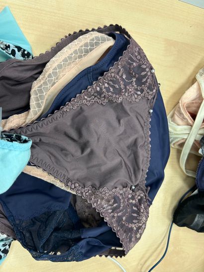 Lot de quatre culottes Taille 36
2 prima...