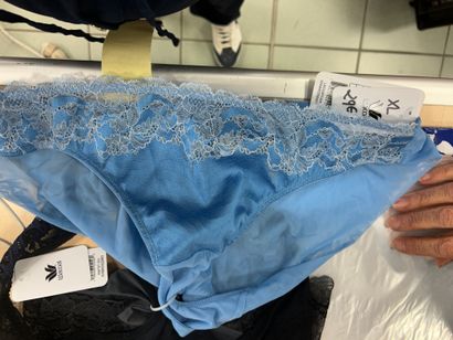 Lot de trois culottes Taille XL
WACOAL