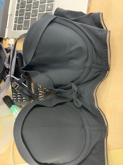Lot de trois soutien-gorge Taille 90 C
R...