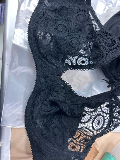 Lot de trois soutien-gorge Taille 105 B
MARIE...