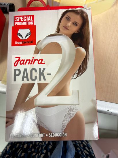 Lot de 7 culottes Taille L
JANIRA