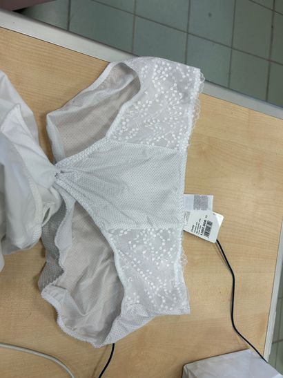 Lot de quatre culottes Taille 44
2 Conturelle
Marie...