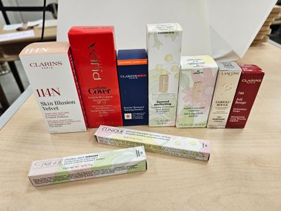 CLARINS 114 N teint mat a l'extrait d'arbouse...