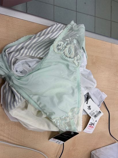 Lot de quatre culottes Taille 44
2 Conturelle
Marie...