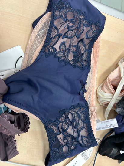 Lot de quatre culottes Taille 36
2 prima...