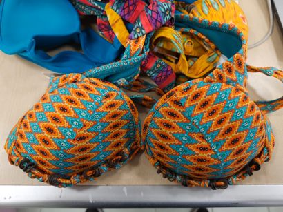 LINGA DORE BEACH
4 hauts de maillot taille...