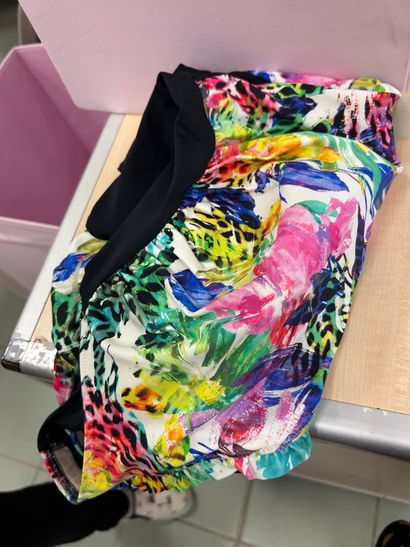 Deux maillots 1 pièce taille 52 C et 52 D...