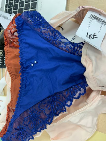 Lot de quatre culottes Taille 42
CHANTELLE
PRIMA...