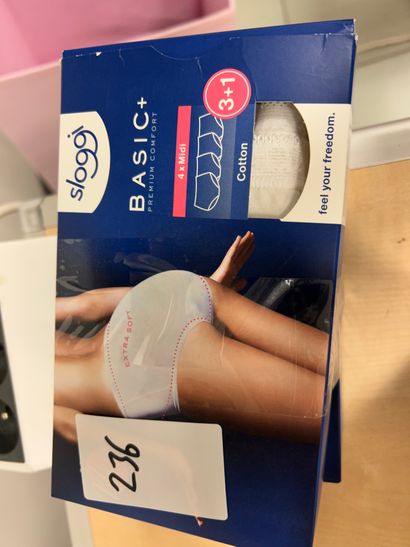 deux boites de 4 culottes SLOGGI taille ...