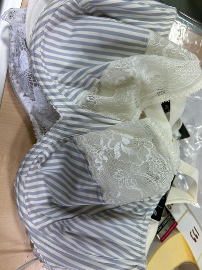Lot de trois soutien-gorge Taille 105 F
PRIMA...