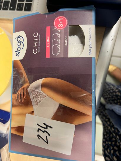 deux boites de 4 culottes SLOGGI taille ...