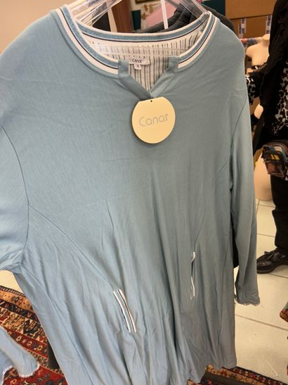 lot de vêtement d'été de 21 pièces de marque...