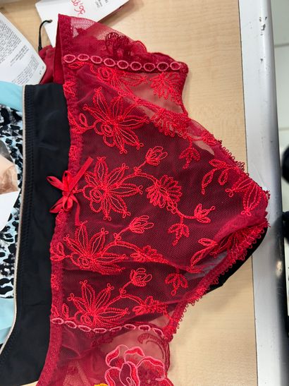 Lot de quatre culottes Taille 40
EMPREINTE
PRIMA...