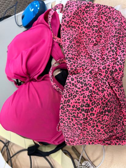 CHARMELINE 
Maillot de bain 1 pièce 44 D
LINGA...