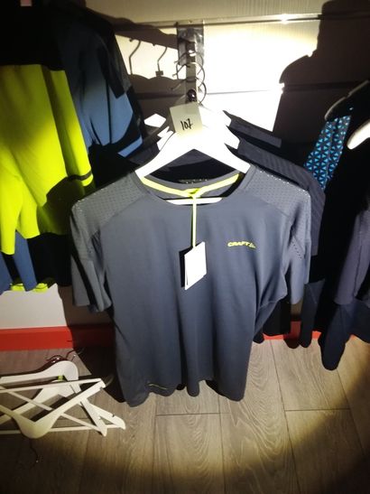 trois tshirts taillé L