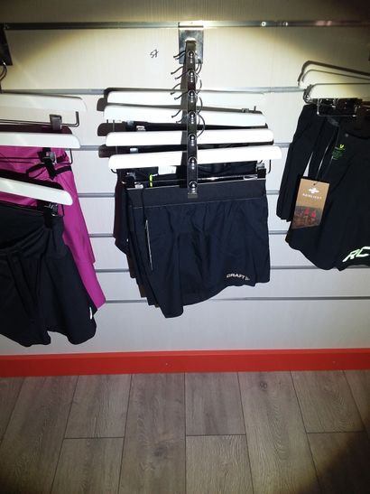 4 shorts taille L