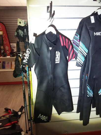 1 combinaison de marque MAKO taille XL
