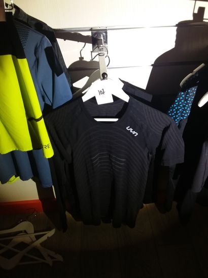 trois tshirts taillé L