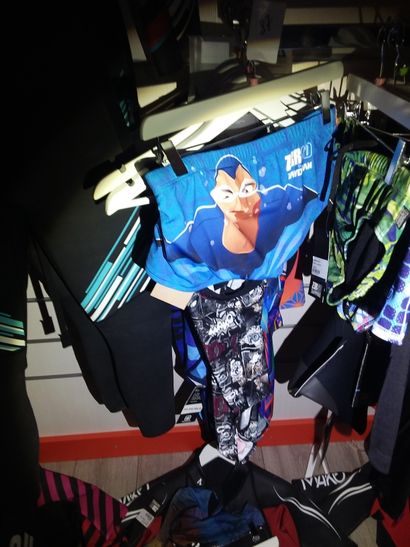 ensemble de maillots de bain homme et femme...