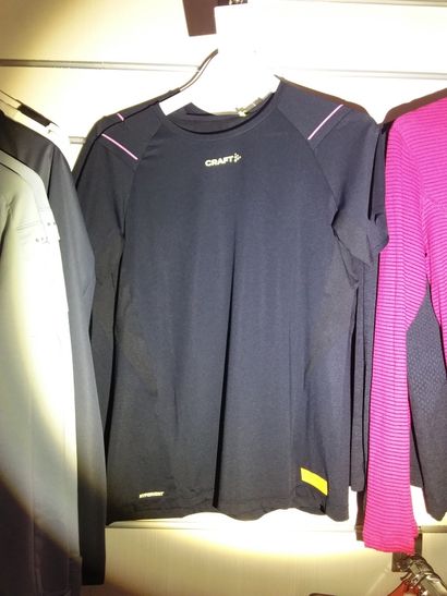 4 tshirts taillé M