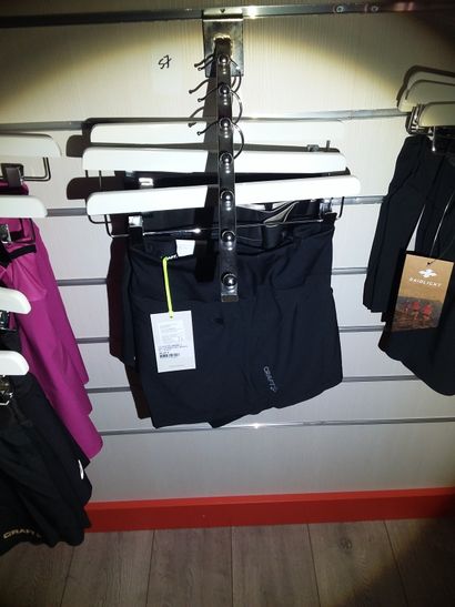 4 shorts taille L