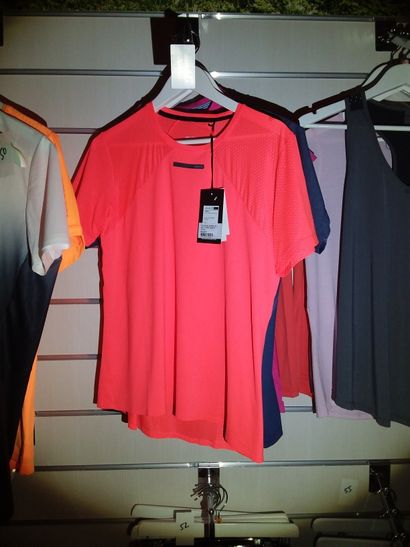 trois t-shirts femme taille L