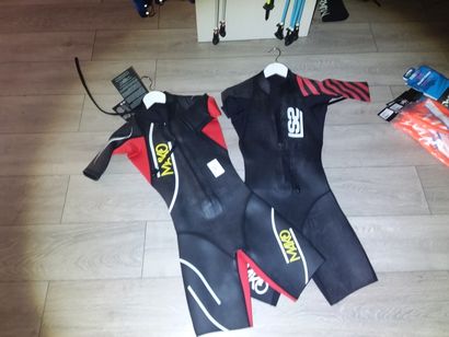 2 combinaisons de marque MAKO TAILLÉ S