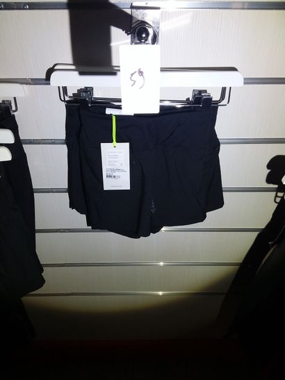 5 shorts taille xs