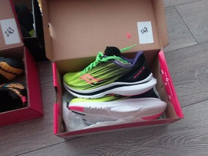saucony taillé 38