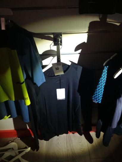 trois tshirts taillé L