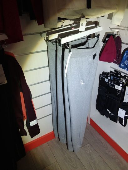 3 joggings taillé M, L, XL