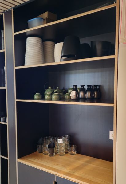 Batterie de cuisine ( couverts, assiettes...