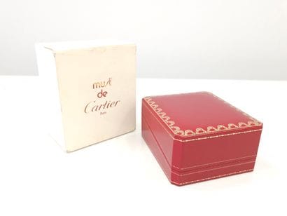 CARTIER
Réveil en metal doré