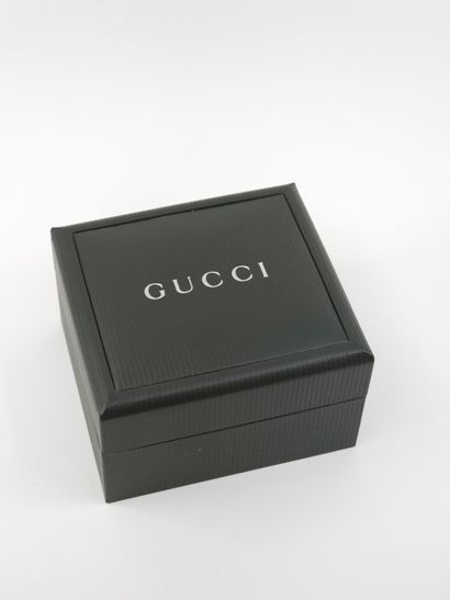 GUCCI 
MONTRE VINTAGE à six lunettes interchangeable
Montre...