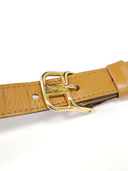 YVES SAINT LAURENT 
Sac bandouliere en tissus...