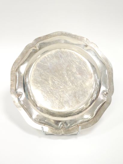 DEBAIN ALPHONSE 1883
Plat creux chantourné...