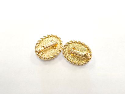 Christian Dior 
Paire de boucle d'oreille...