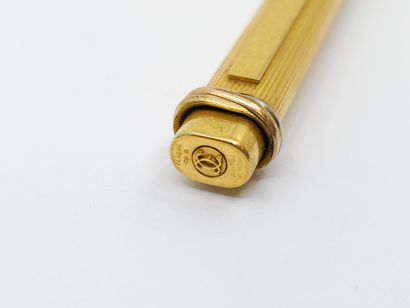 CARTIER modèle Trinity 
Stylo en métal d...