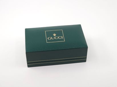 GUCCI 
MONTRE VINTAGE à quinze lunettes interchangeable...