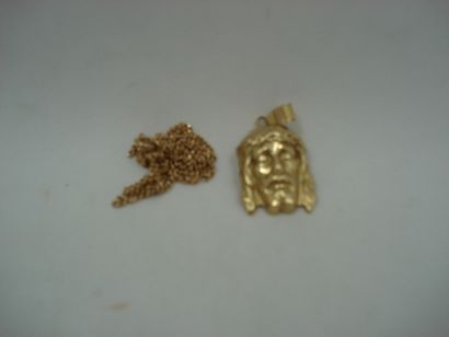 1 Chaîne Or 18kt 5,20 g 1 Pendentif Or 18kt...