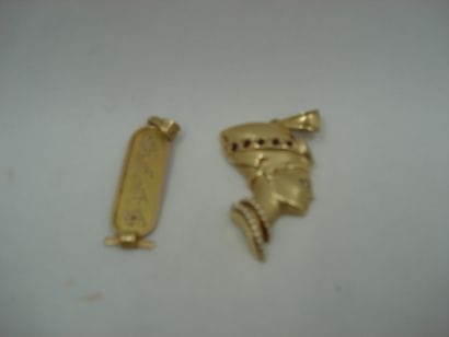 2 Pendentifs Or 18kt et pierres 14,57g 