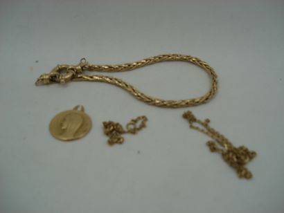 1 Pendentif Or 18kt 3,19 g deterioré 1 Bracelet...