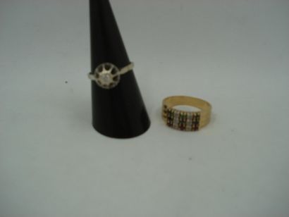 1 Bague Or gris 18kt et diamant 2,87g 1 Bague...