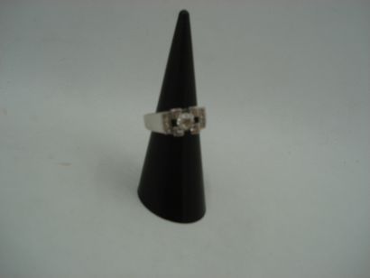 1 Bague Or gris 18kt et diamants 10,13g 