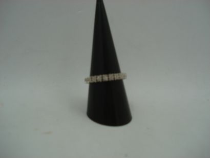 1 Alliance Or gris 18kt et diamants 3,93g...