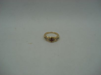 1 Bague Or 18kt et pierres 2,47g 